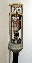 Mikrofon Neumann CMV 571 - rozebran