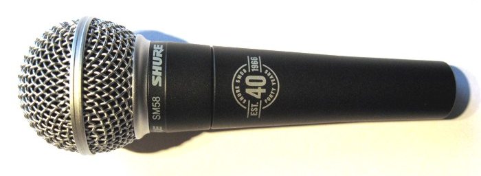 limitovan� s�rie SHURE SM 58 vyroben� ke 40-t�mu v�ro��