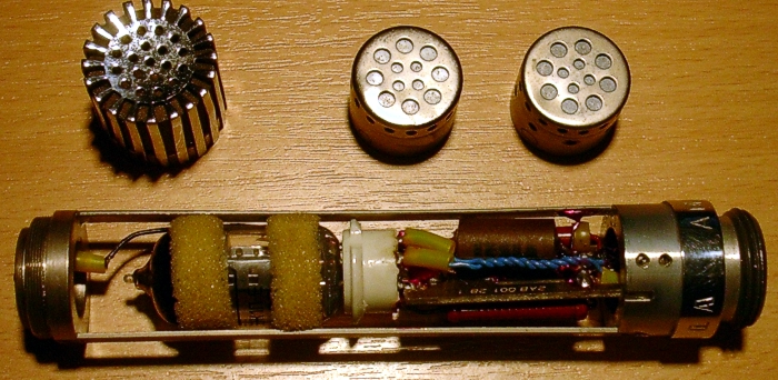 Kondenztorov elektronkov mikrofon AMC 412 rozebran